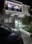 Spacious 4-bedroom fully detach duplex in Lekki with WiFi, 24/7 Electricity, Gym Hôtels à proximité de : Golden Pearl's Estate