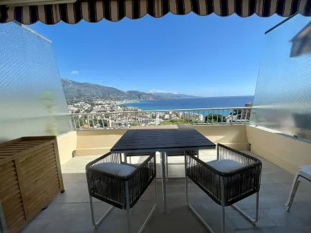 RocaMare Отели в г. Рокебрюн — Кап-Мартен