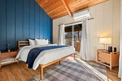 River Haus Sequoia - Views+KingBeds+HotTub+Modern