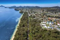 The Lookout فنادق في Corlette