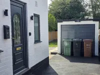 House - Sleeps 4 - Parking - Garden - City Centre