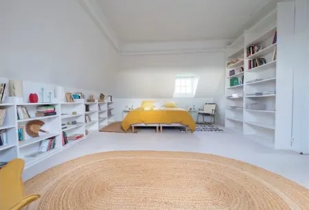 4 bedroom private vacation home in ã‰pã©gard Отели в г. Эпегар