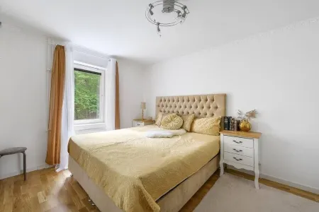 Beautiful apartment close to metro station, shops and amazing nature. Отели в г. Ботчюрка