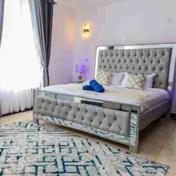 Serene Elegant family friendly home away located  in Kilimani Rooms