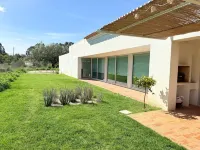 Casa do Regadio - Main House: A country and sea retreat on the Alentejo coast.