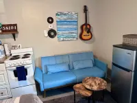 The Back House - Midtown Memphis Guest House with Private Entrance & Backyard