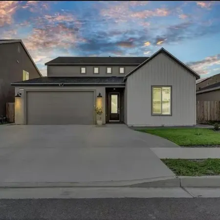 Joyhouse-EV + 2 Kitchens, 2 Washers,2 Dryers, 2 Living Rooms · 40min to Sequoia