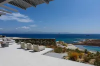 Seaside house with private pool, 100 metres from the beach