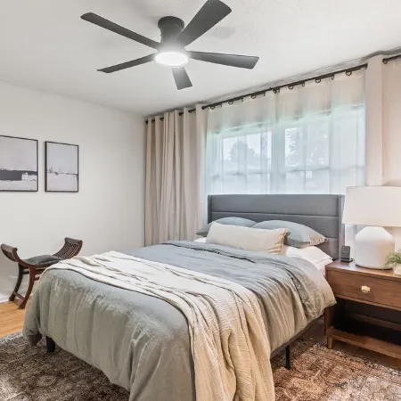 Stylish & Comfortable 4-bedroom Retreat in safe and quiet Southside Springfield