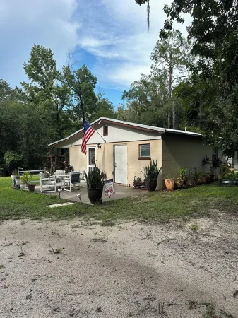 50's style Florida cottage