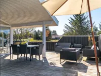 "Greta" - 2.5km from the sea