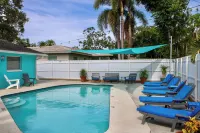 Largo Family Oasis Private Pool and Hot Tub! - piscina