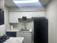 Charming 1-bedroom apartment in lovely Tampa with fitness room, WiFi Hotels in University