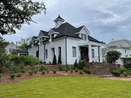 The Carriage House of Corinth is a remodeled home with loads of charm