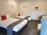 Woodlands Motel - Moteles