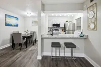 25% OFF Upgraded 2BD - Pool - DFW South 183/161 - i015