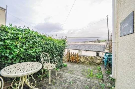 Seaview Cottage, dog friendly, Appledore