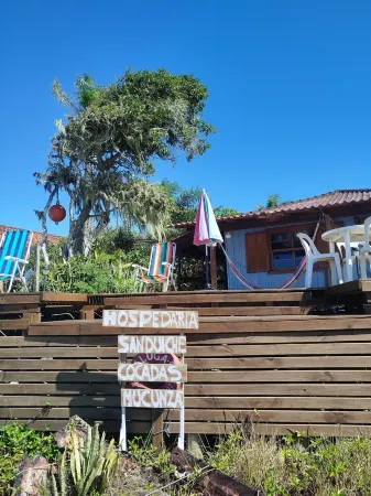 2 rooms to stay in Ilha do Mel Отели в г. Паранагуа