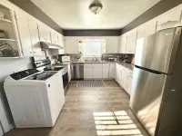 Joy for your Journey - 3-bedroom house in peaceful Spartanburg w/ WiFi, Kitchen