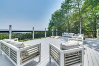 Lake View & Game Room on 3 1/2 Acres, Near Marina