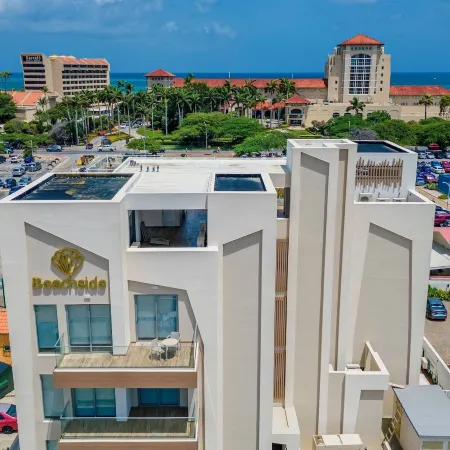Beachside Residences Отели рядом с достопримечательностью «Пляж Палм-Бич»