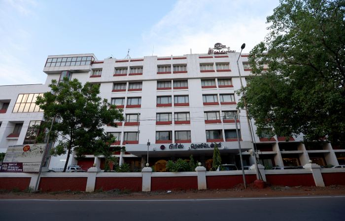 Breeze Residency
