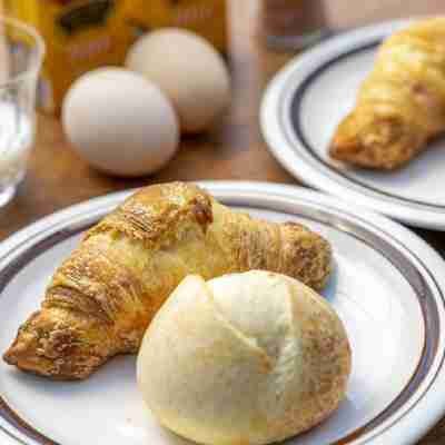 ワスキベース びわ湖 GUEST HOUSE（滋賀県高島市・琵琶湖）愛犬と泊まれるホテル Dining/Meeting Rooms