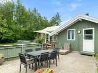 "Gitt" - 140m from the sea