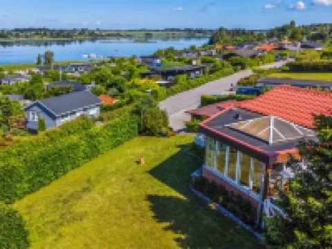 "Eleana" - 300m to the Fjord Hotels in Roskilde