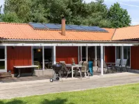 "Paulus" - 375m from the sea Hotels in Farevejle