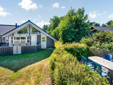 "Stryd" - 150m from the Sea