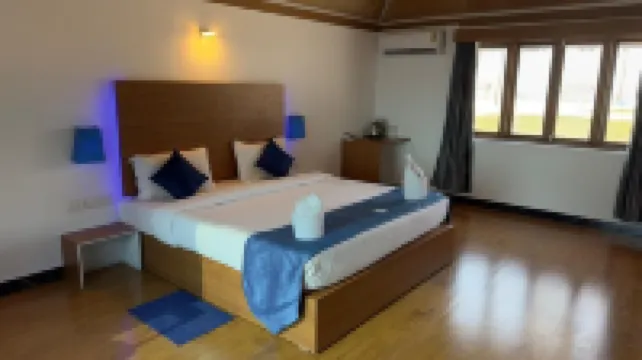 Sea Shells Beach Resort Hotels in 