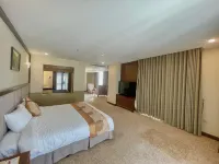 Duc Huy Grand Hotel Hotels in 