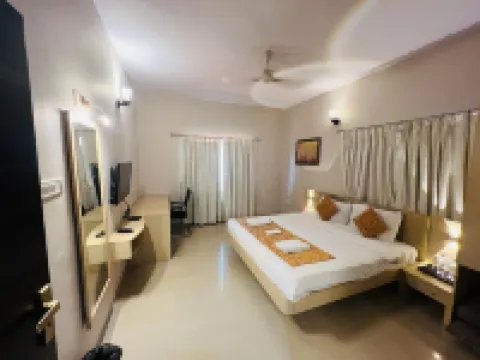 Aron Resort Lonavala - Near Old Mumbai Pune Highway