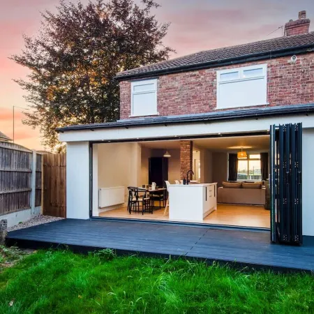 Stylish Modern Home Near Mcr Centre Co-op Etihad Отели в г. Теймсайд