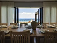 Luxury Oceanfront Villa Fully Staffed Hotels in Tower Isle