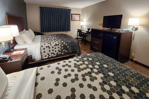 Econo Lodge Hotels in Big Stone Township