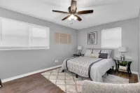 Modern Farmhouse 4 Bedroom Home Away From Home