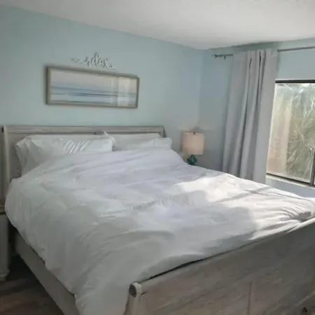 The New Sailor- BeachFront, 2 pools, 5 jacuzzis