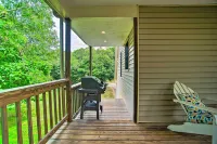Cape Cod Home w/ Deck ~ 3 Mi to Beaches - Wifi
