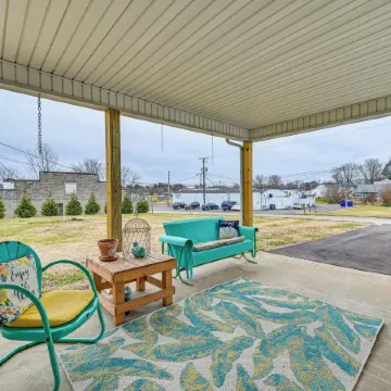 Charming Cave City Vacation Rental w/ Fire Pit!