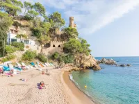 Villa in Lloret de Mar with Private Pool - Villaer