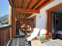 Apartment with Terrace & Parking - 2 Sao
