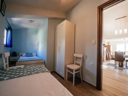 Awesome Apartment in Zadarska županija w/ - Wifi