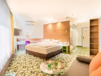 Ibis Styles Wien City Hotels near Grinzing