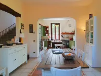 Elegant Villa with private garden in Castello