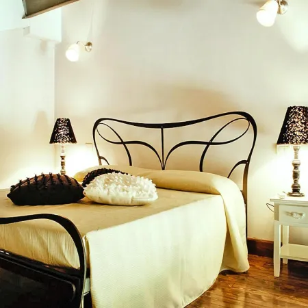 Apartment in Vinci with Pool & Wellness
