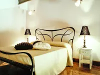 Apartment in Vinci with Pool & Wellness