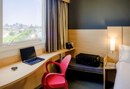 이비스 마릴리아