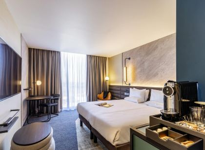 Novotel Liverpool Paddington Village